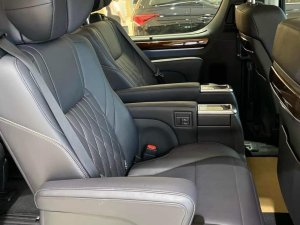 Toyota Granvia 2022 - [Hot] Toyota Granvia 2022 - Mẫu xe 9 chỗ đời đầu của Toyota, màu đen sang trọng đẳng cấp, giao ngay, ưu đãi khủng