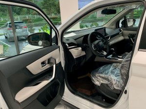 Toyota Veloz Cross 2022 - Xe nhập giá 648tr