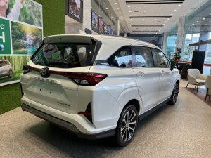 Toyota Veloz Cross 2022 - Giao xe ngay, giảm tiền mặt, tặng bảo hiểm thân vỏ, gói phụ kiện