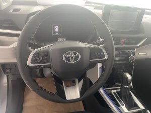 Toyota Veloz Cross 2022 - Sẵn xe, giao ngay
