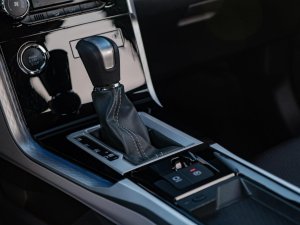 Toyota Veloz Cross 2022 - Giao xe ngay] Ưu đãi tốt nhất trong tháng - Hỗ trợ bank cao nhất, bao hồ sơ khó