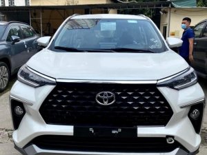 Toyota Veloz Cross 2022 - Cực ưu đãi tháng 8/2022 quà tặng phụ kiện chính hãng cực lớn, nhận xe từ 100tr đồng