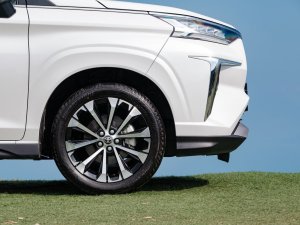 Toyota Veloz Cross 2022 - Giao ngay, nhận xe quà tặng rực rỡ, liên hệ em giá tốt nhất