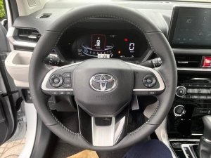 Toyota Veloz Cross 2022 - Cực ưu đãi tháng 8/2022 quà tặng phụ kiện chính hãng cực lớn, nhận xe từ 100tr đồng