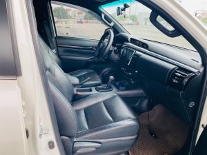 Toyota Hilux 2019 - Cần bán lại xe chính chủ giá tốt 845tr