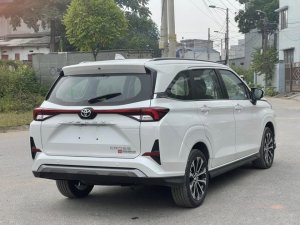 Toyota Veloz Cross 2022 - Màu trắng, nhập khẩu nguyên chiếc