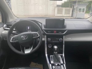 Toyota Veloz Cross 2022 - Sẵn xe giao ngay đủ màu