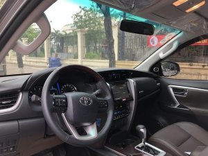 Toyota Fortuner 2019 - Xe màu xám chính chủ