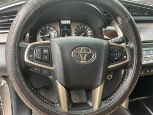 Toyota Innova 2018 - Màu xám, giá ưu đãi
