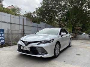 Toyota Camry 2020 - Bán xe màu trắng