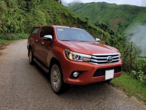 Toyota Hilux 2016 - Màu cam đỏ