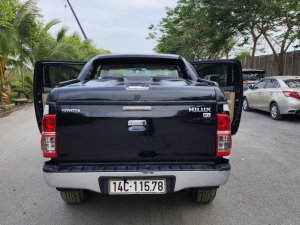 Toyota Hilux 2014 - xe màu đen, giá cực tốt