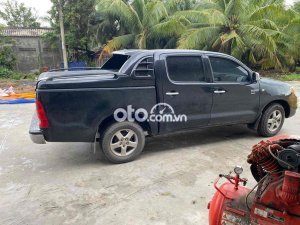 Toyota Hilux cần tiền bán gấp 2011 - cần tiền bán gấp