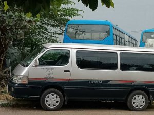 Toyota Hiace 2004 - Cần bán gấp, giá rẻ