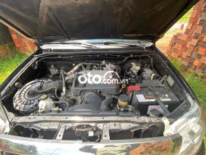 Toyota Hilux cần tiền bán gấp 2011 - cần tiền bán gấp