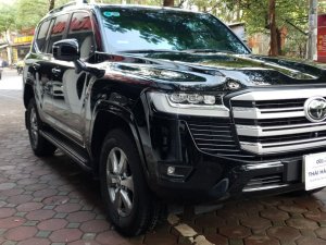 Toyota Land Cruiser 2022 - Xe màu đen, nhập khẩu