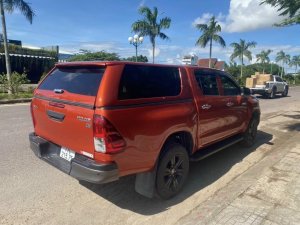 Toyota Hilux 2021 - Xe màu đỏ, 690tr