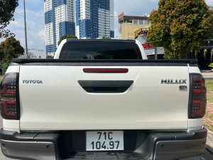 Toyota Hilux 2022 - Bán tải 5 chỗ xe lướt