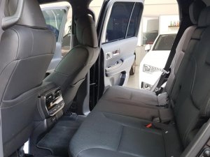 Toyota Land Cruiser 2022 - Xe màu đen, nhập khẩu