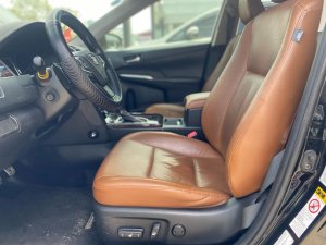 Toyota Camry 2018 - Màu đen, biển SG cực đẹp