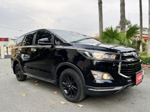 Toyota Innova 2018 - Màu đen