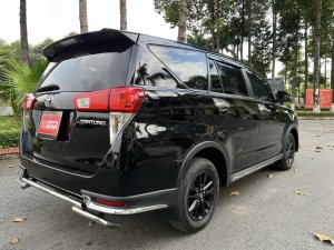 Toyota Innova 2018 - Màu đen