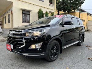 Toyota Innova 2018 - Màu đen