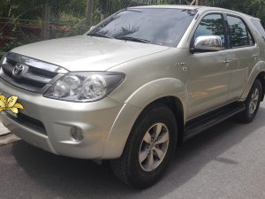 Toyota Fortuner 2008 - Xe zin 98 %. Kẹt tiền bán gấp