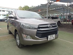 Toyota Innova 2018 - Xe màu xám
