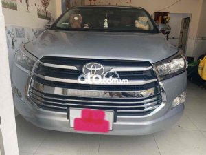Toyota Innova Gia Đình cần bán  màu bạc 2017 2017 - Gia Đình cần bán innova màu bạc 2017