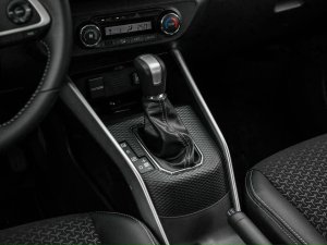 Toyota Raize 2022 - Màu vàng, nhập khẩu 