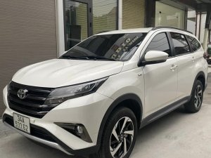 Toyota Rush 2021 - Màu trắng, nhập khẩu nguyên chiếc, giá 636tr