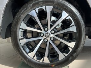 Toyota Veloz Cross 2022 - Đủ màu, giao ngay T12, giảm tiền mặt, tặng phụ kiện, liên hệ hotline ngay