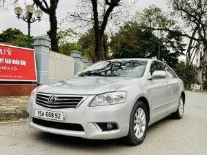 Toyota Camry 2010 - Màu bạc giá cạnh tranh