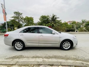Toyota Camry 2010 - Màu bạc giá cạnh tranh