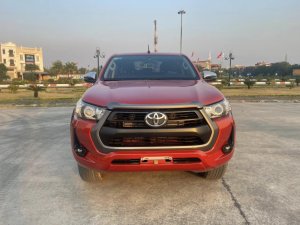 Toyota Hilux 2021 - Màu đỏ, số tự động 1 cầu