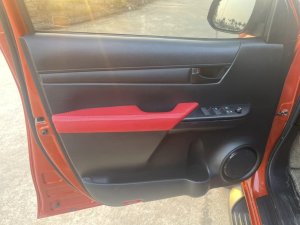 Toyota Hilux 2021 - Màu đỏ, số tự động 1 cầu