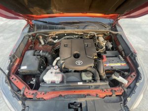 Toyota Hilux 2021 - Màu đỏ, số tự động 1 cầu
