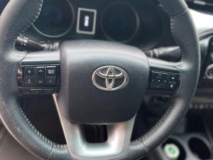 Toyota Hilux 2015 - Màu bạc, nhập khẩu nguyên chiếc chính chủ