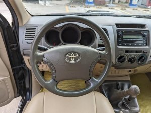 Toyota Hilux 2009 - Bản 3.0 số sàn 2 cầu