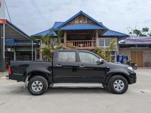 Toyota Hilux 2009 - Bản 3.0 số sàn 2 cầu