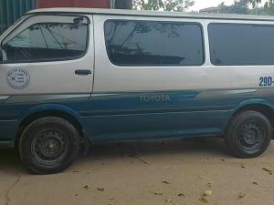 Toyota Hiace 2003 - Xe màu xanh bạc, đi cực mướt, giá cạnh tranh