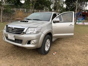 Toyota Hilux 2013 - Xe cá nhân đi rất giữ gìn, máy móc zin, cần bán gấp