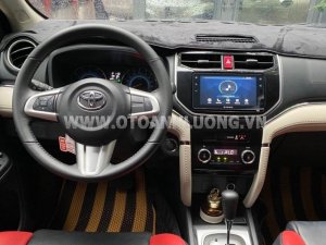 Toyota Rush 2021 - Màu bạc, nhập khẩu số tự động