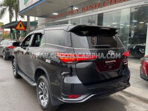 Toyota Fortuner 2021 - Màu đen, số tự động