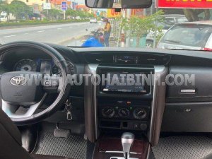 Toyota Fortuner 2018 - Màu đen, xe nhập