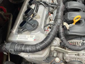 Toyota Yaris 2012 - Màu đỏ, nhập khẩu nguyên chiếc