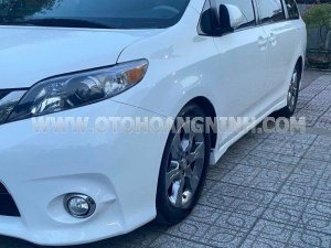 Toyota Sienna 2011 - Màu trắng số tự động