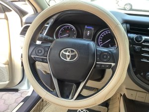 Toyota Camry 2020 - Còn mới giá chỉ 945tr