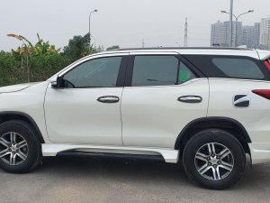 Toyota Fortuner 2017 - Màu trắng